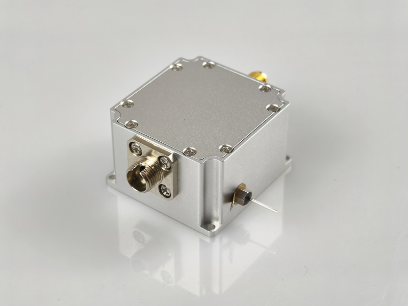 PD11 系列光電探測器是一款AC耦合的光電探測器。